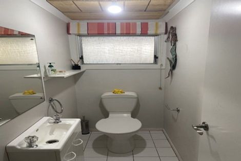 Photo of property in 2/4 Alberta Street, Acacia Bay, Taupo, 3330