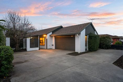 Photo of property in 72 Sarabande Avenue, Redwood, Christchurch, 8051