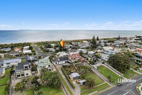Photo of property in 19 Hanlen Avenue, Waihi Beach, 3611