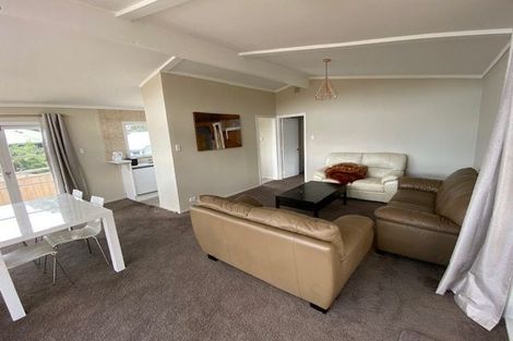Photo of property in 23 Downing Street, Glenfield, Auckland, 0629