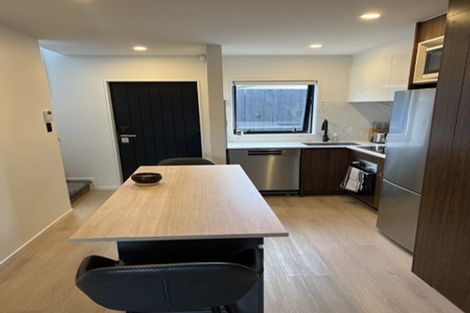 Photo of property in 5/72 Tiraumea Drive, Pakuranga, Auckland, 2010