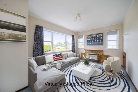 Photo of property in 111 Mangorei Road, Merrilands, New Plymouth, 4312