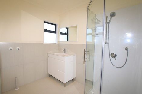 Photo of property in 61 Alabaster Drive, Papatoetoe, Auckland, 2025