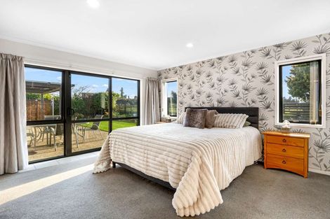 Photo of property in 5 Carroll Place, Owhata, Rotorua, 3010