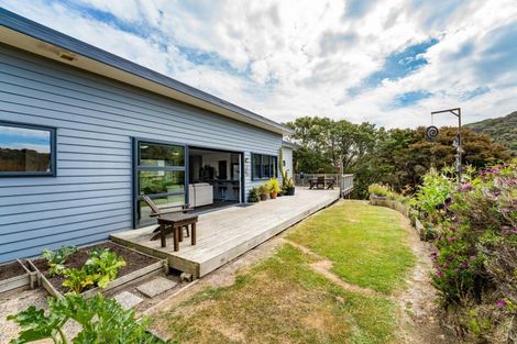 Photo of property in 1420 Taieri Mouth Road, Taieri Mouth, Brighton, 9091