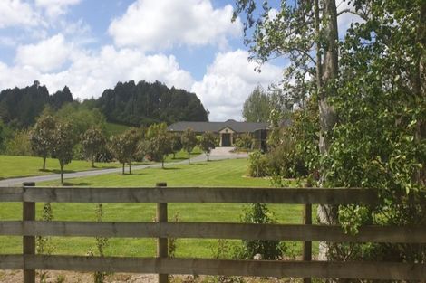 Photo of property in 139 Dunn Road, Ararimu, Drury, 2579