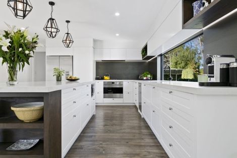 Photo of property in 66 Gillespie Place, Acacia Bay, Taupo, 3385