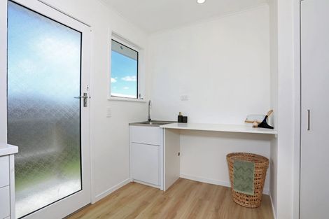 Photo of property in 15 High Street, Bulls, 4818