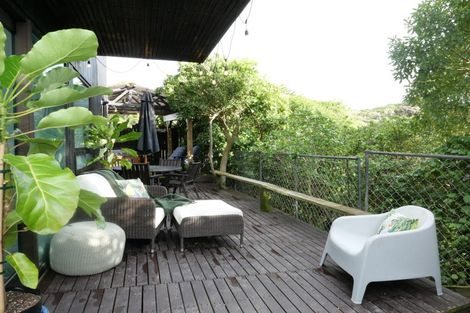 Photo of property in 4 Pa Road, Pukerua Bay, 5026