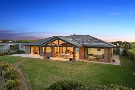 Photo of property in 11b Seascape Crescent, Waipu, 0582