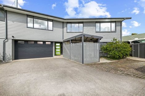 Photo of property in 2a Redwood Drive, Massey, Auckland, 0614