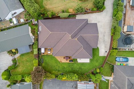 Photo of property in 13 Breaker Grove, Waiuku, 2123