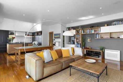 Photo of property in 36 Saint Andrews Hill Road, Mount Pleasant, Christchurch, 8081