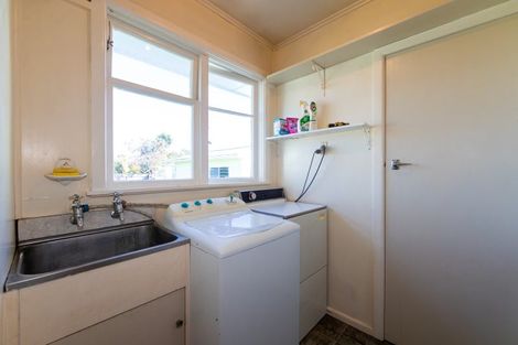 Photo of property in 15 Wycliffe Street, Onekawa, Napier, 4110