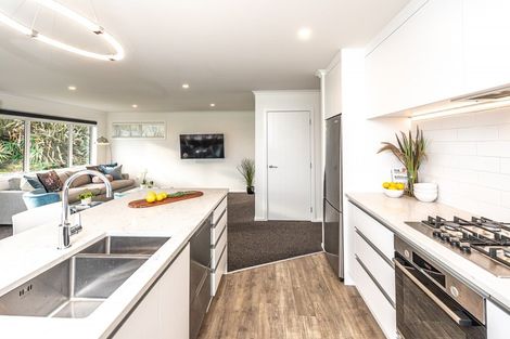 Photo of property in 33 Golf Vue Place, Castlecliff, Whanganui, 4501