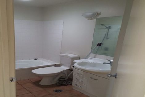 Photo of property in The Grange, 90/92 Bush Road, Albany, Auckland, 0632