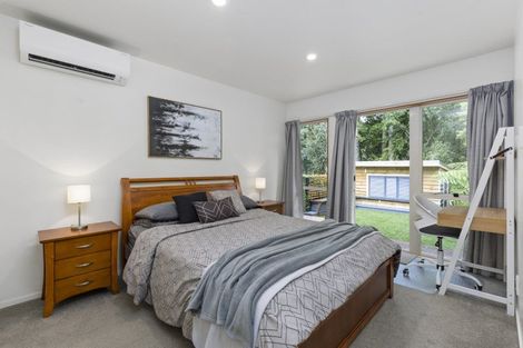 Photo of property in 1/31 Holdaway Avenue, Northcote, Auckland, 0627