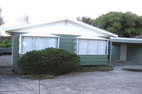 Photo of property in 1/41 Camrose Place, Glenfield, Auckland, 0629