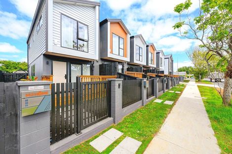 Photo of property in 7/460 Massey Road, Mangere East, Auckland, 2024