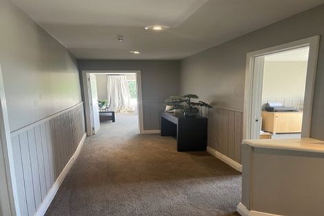 Photo of property in 48 Tawa Road, Kumeu, 0891