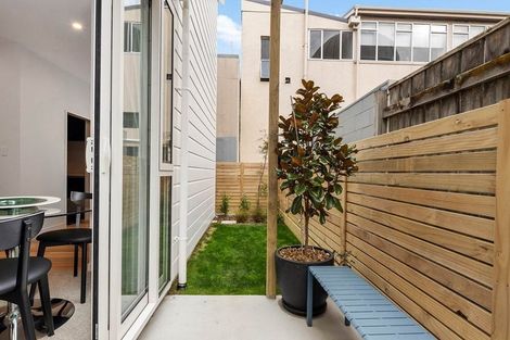 Photo of property in 14/30 Pirie Street, Mount Victoria, Wellington, 6011