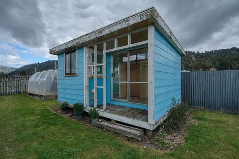 Photo of property in 8 Wanganui Flat Road, Harihari, 7884