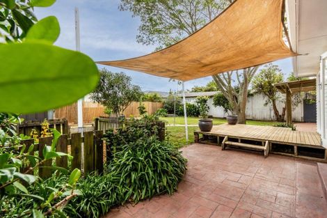 Photo of property in 303 Lumsden Road, Akina, Hastings, 4122