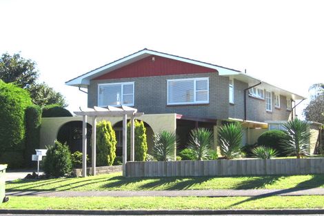 Photo of property in 138 Hutchinsons Road, Bucklands Beach, Auckland, 2014