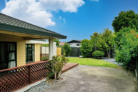 Photo of property in 7 Edgewater Grove, Whakatane, 3120