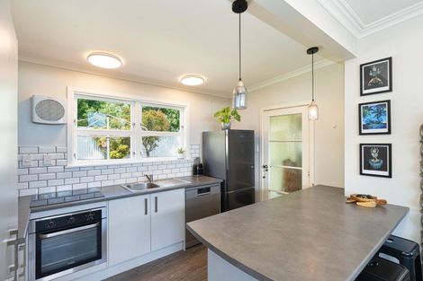 Photo of property in 8 Royal Place, Levin, 5510