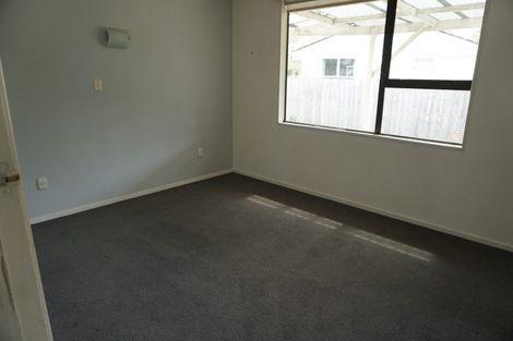 Photo of property in 2/170 Old Wairoa Road, Papakura, 2110