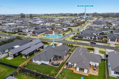 Photo of property in 198 Matua Road, Kumeu, 0810