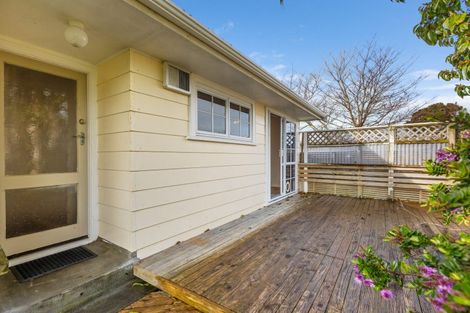 Photo of property in 11 Konini Place, Hawera, 4610