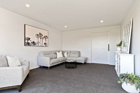 Photo of property in 37 Colpoma Close, Papamoa Beach, Papamoa, 3118