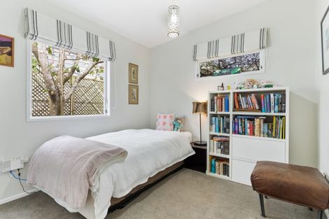 Photo of property in 2/7 Sentinel Road, Herne Bay, Auckland, 1011