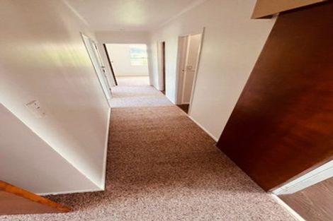 Photo of property in 8 Glucina Place, Glen Eden, Auckland, 0602