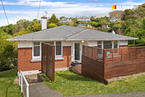Photo of property in 165 Easther Crescent, Kew, Dunedin, 9012