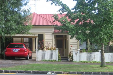 Photo of property in 25 Albert Road, Devonport, Auckland, 0624