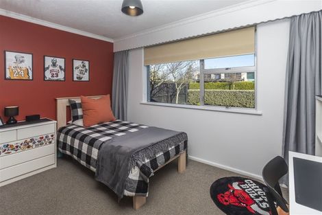 Photo of property in 4 Templetons Road, Hillmorton, Christchurch, 8025