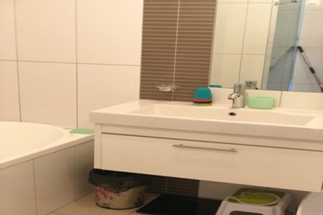 Photo of property in Bellagio Apartments, 9e/39 Taranaki Street, Te Aro, Wellington, 6011