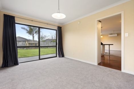 Photo of property in 15 Cranmer Close, Rototuna North, Hamilton, 3210