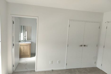 Photo of property in 2/4 Bittern Place, Henderson, Auckland, 0610