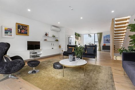 Photo of property in Sugar Lane Apartments, 11/31 Rawene Road, Birkenhead, Auckland, 0626