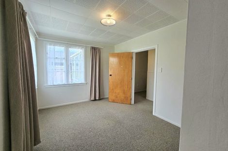 Photo of property in 22 Clinton Street, Fitzroy, New Plymouth, 4312