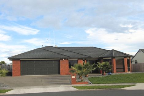 Photo of property in 23 Cranbrook Place, Rototuna North, Hamilton, 3210