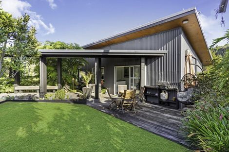 Photo of property in 118 Brook Place, Whangamata, 3620