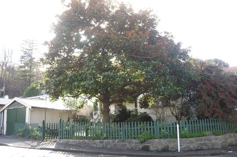 Photo of property in 37 Milton Road, Bluff Hill, Napier, 4110