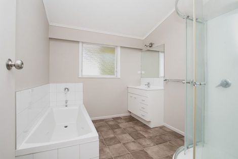 Photo of property in 38 Queen Street, Cambridge, 3434