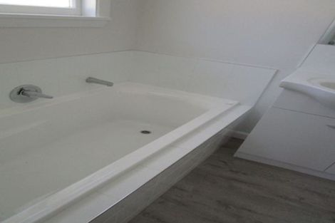 Photo of property in 145a Hamilton Avenue, Ilam, Christchurch, 8041