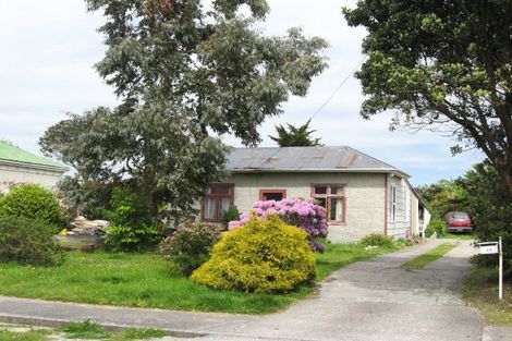 Photo of property in 10 Peel Street, Westport, 7825